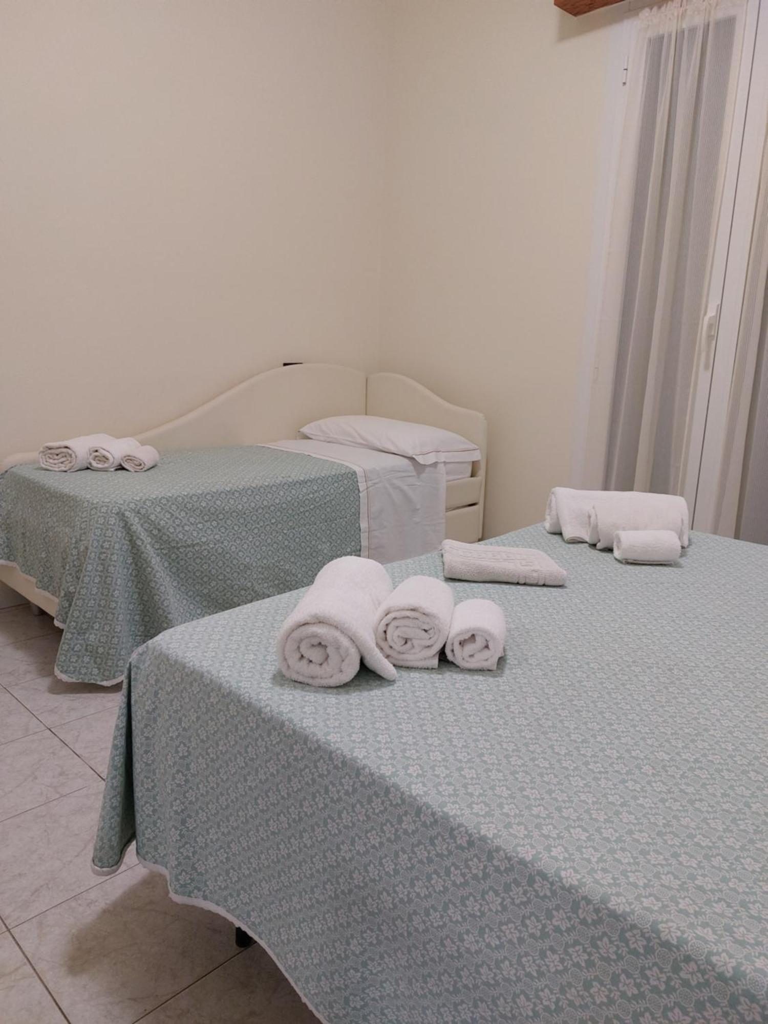 Hotel Villa Aurora Bellaria-Igea Marina Esterno foto