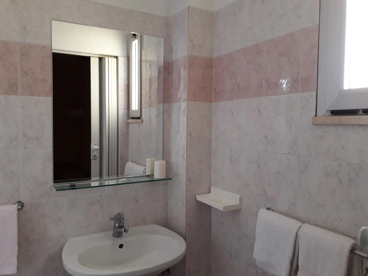 Hotel Villa Aurora Bellaria-Igea Marina Esterno foto