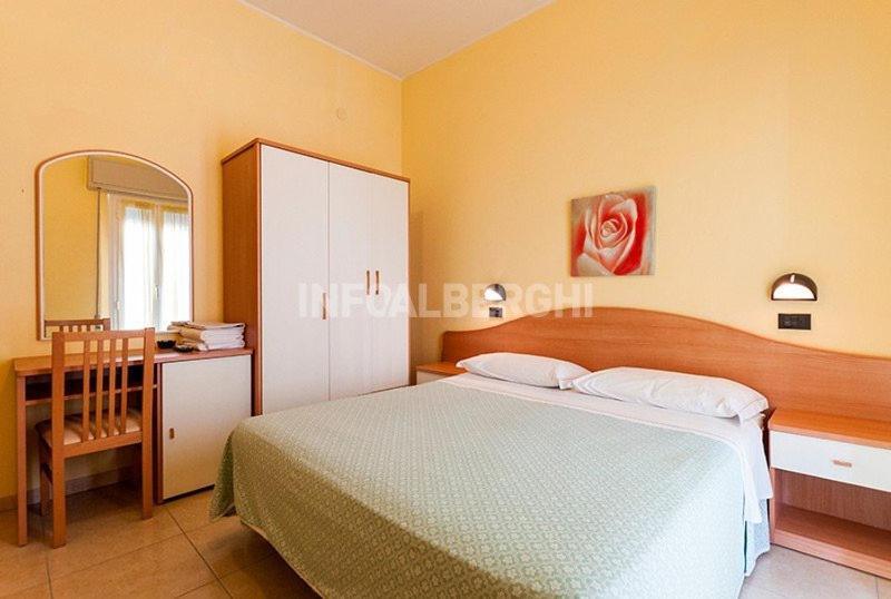 Hotel Villa Aurora Bellaria-Igea Marina Esterno foto