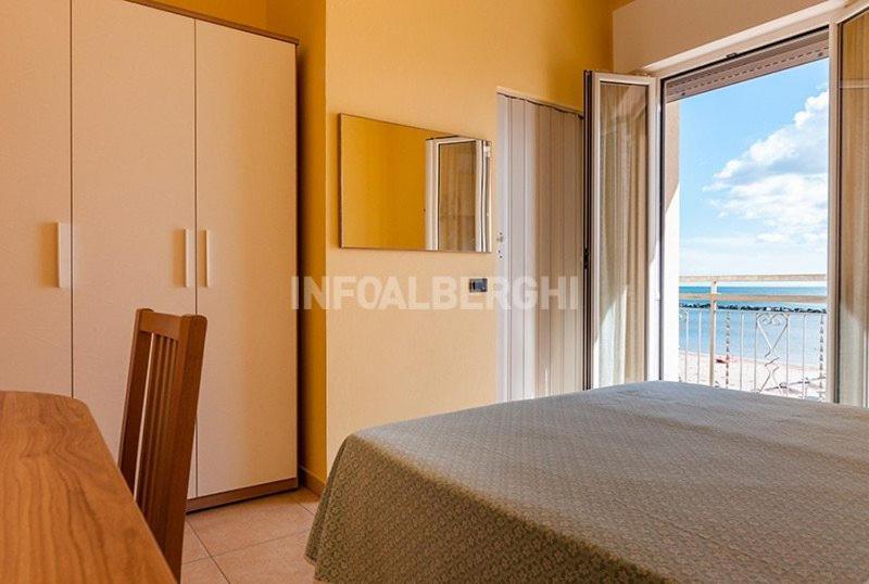 Hotel Villa Aurora Bellaria-Igea Marina Esterno foto
